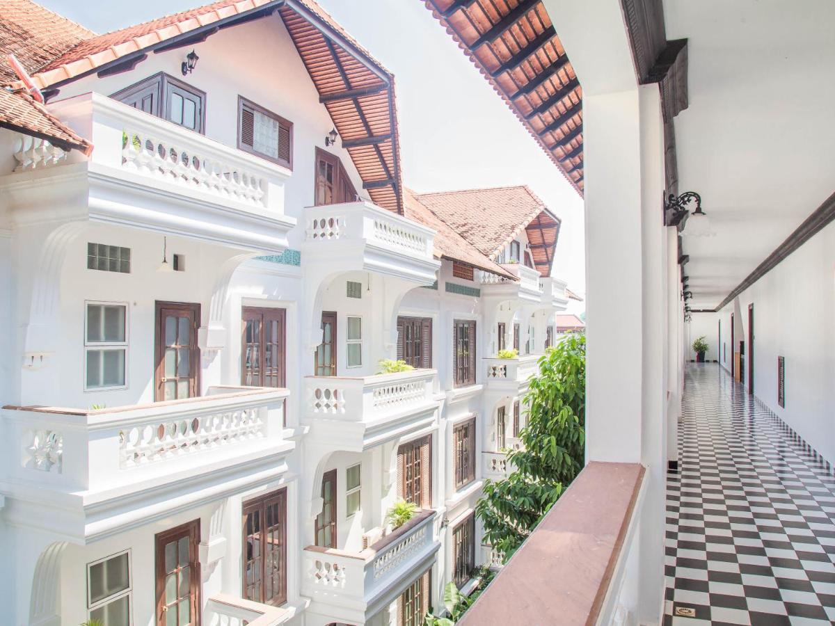 Chateau D'Angkor La Residence Sziemreap Kültér fotó